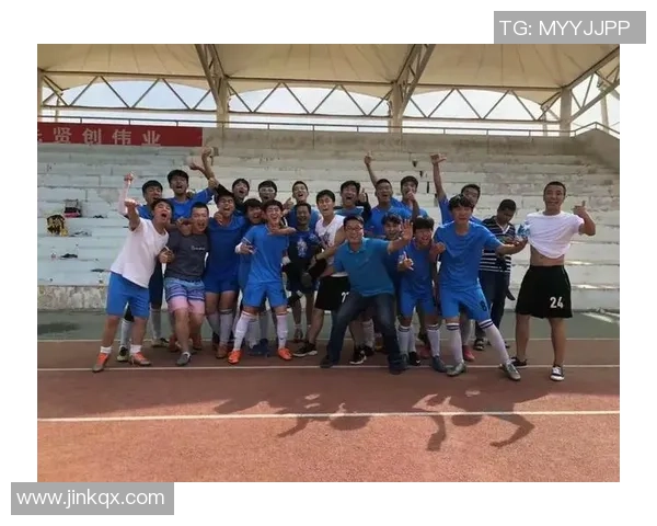 土伦杯精彩对决英格兰青年队迎战中国队展现足球新风采 土伦杯精彩对决英格兰青年队迎战中国队展现足球新风采